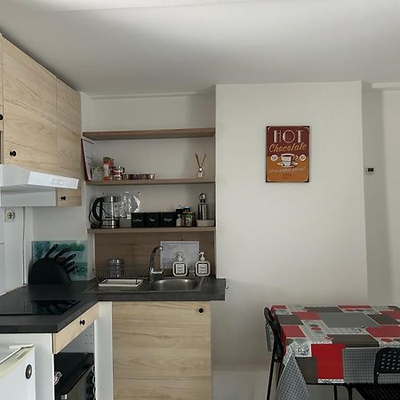 Appartement Avec Terrasse A Rosny-Sous-Bois Kültér fotó
