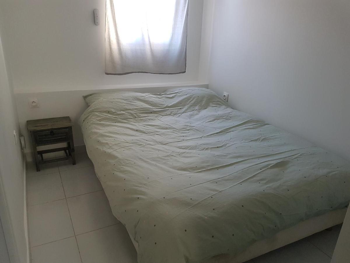 Appartement Avec Terrasse A Rosny-Sous-Bois Kültér fotó